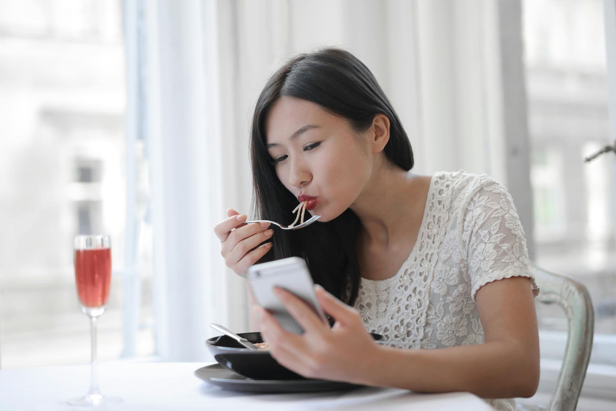 餐廳 Google 評論完整攻略:從經營商家檔案到回覆負評的實戰指南